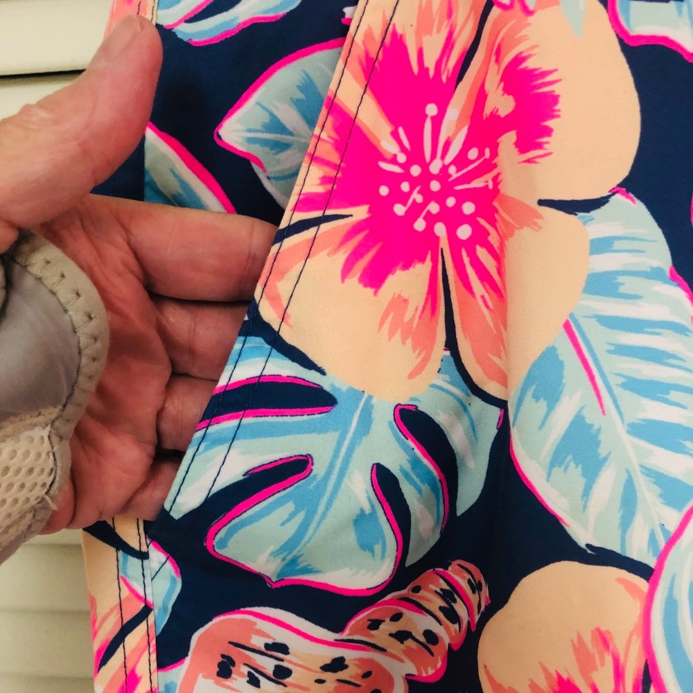 Vineyard Vines Swim Trunks Surf Beach Tropical Seashell Coastal Mens M 32 x 7 - Picture 3 of 11